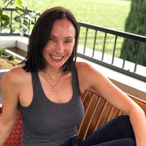 Meet your Posher, Debra